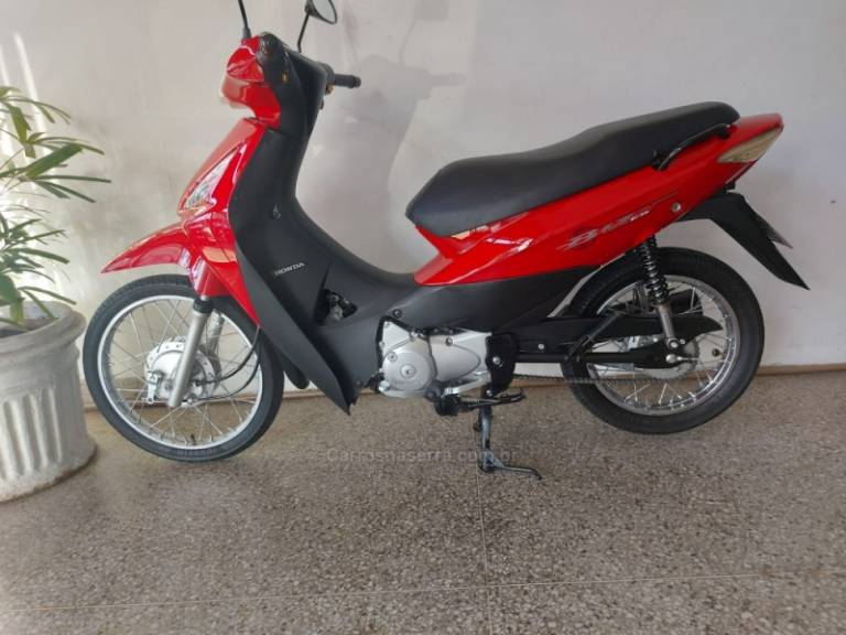 HONDA - BIZ 125 - 2010/2010 - Vermelha - R$ 9.900,00