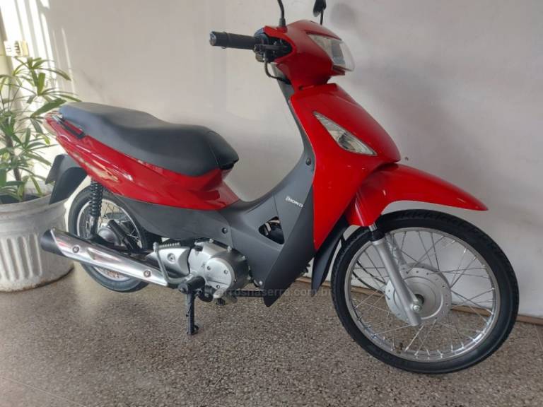 HONDA - BIZ 125 - 2010/2010 - Vermelha - R$ 9.900,00