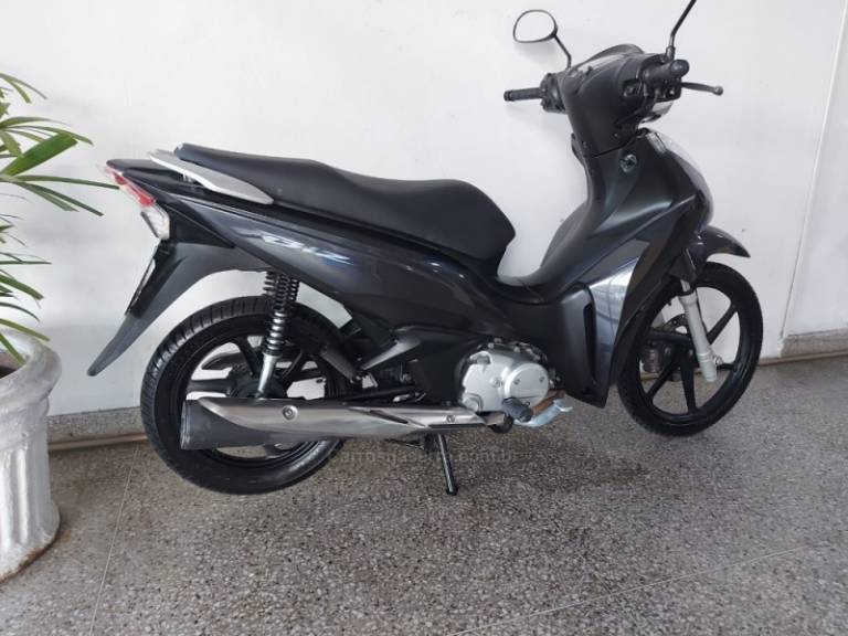 HONDA - BIZ 125 - 2019/2019 - Cinza - R$ 14.900,00
